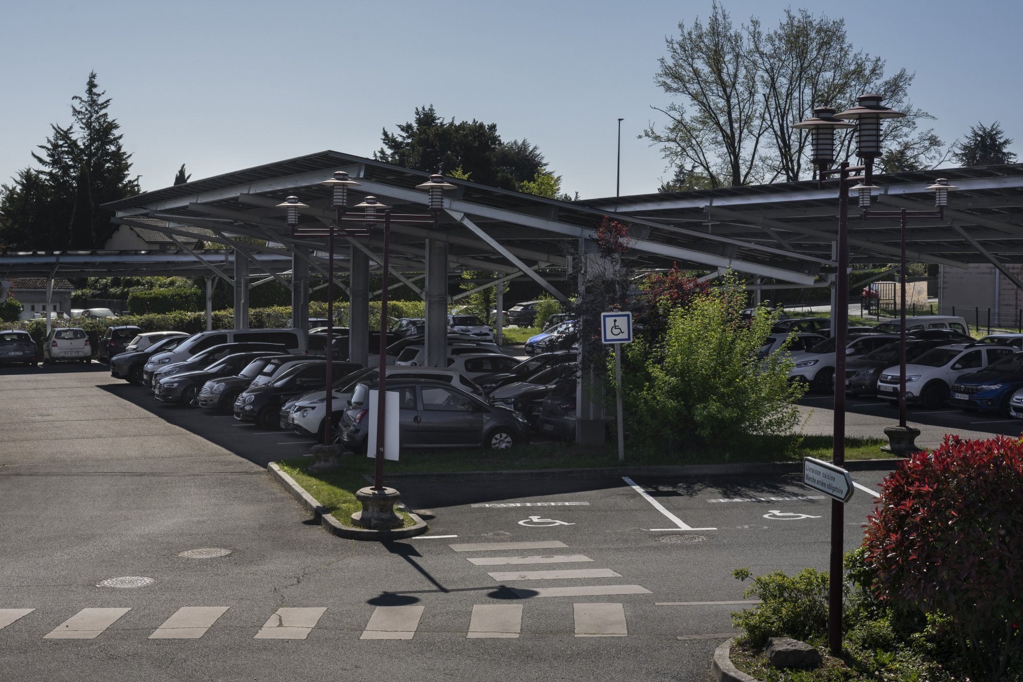 ombrière photooltaïque